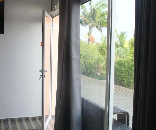 Lugar Dos Louros 1 דירה